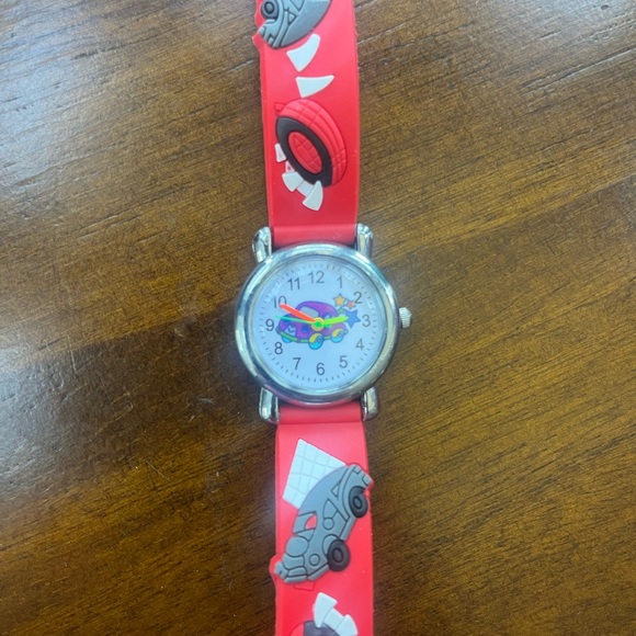 Boys watch OS - Picture 3 of 4